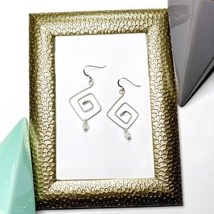 ShanRiLa Sterling Silver Square Spiral Earrings